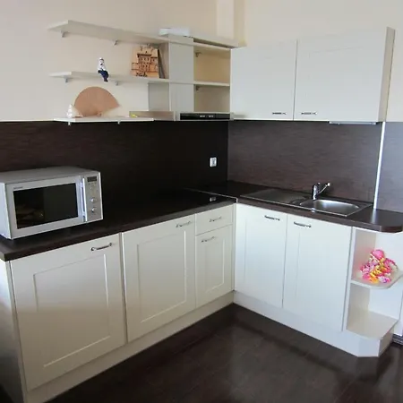 Andreevi In Rouge Apartment *